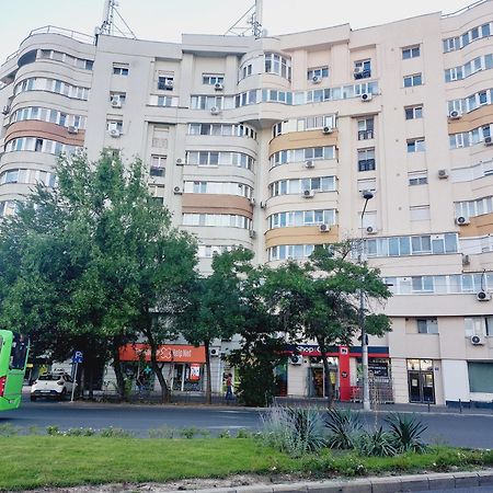 Cozy Apartment In The Center Of Bucureşti Eksteriør bilde